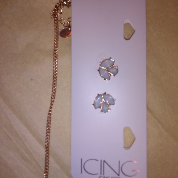 2 Icing Gold Color Long Necklaces New - Picture 8 of 8